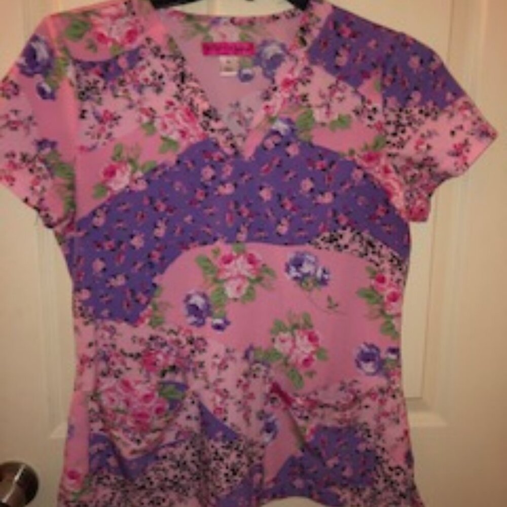 Betsey Johnson Women's Scrub Top (Size Small)